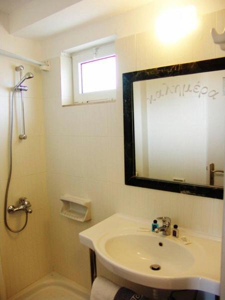 טולון Alonia Studios & Maisonettes מראה חיצוני תמונה