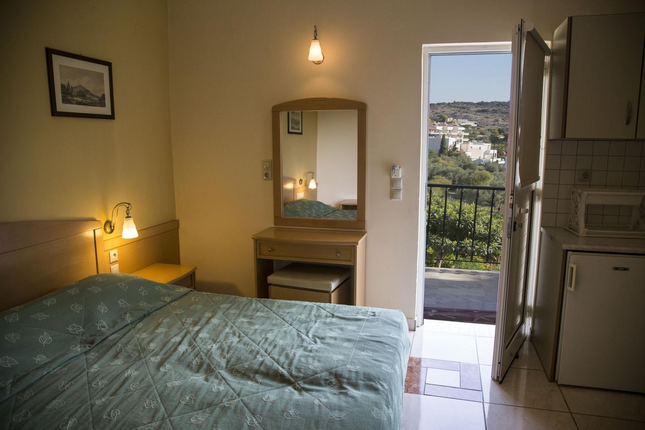 טולון Alonia Studios & Maisonettes מראה חיצוני תמונה