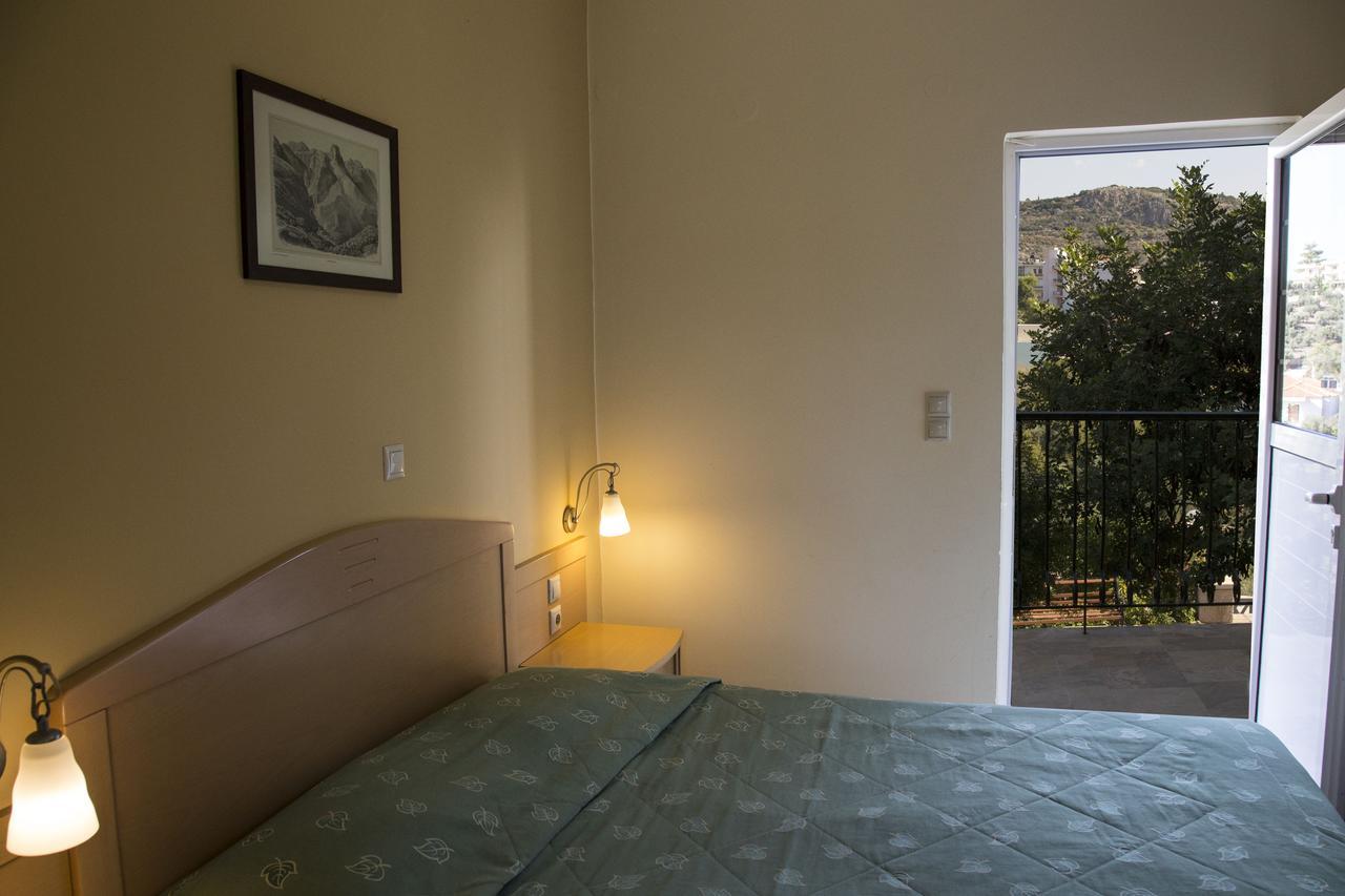 טולון Alonia Studios & Maisonettes מראה חיצוני תמונה