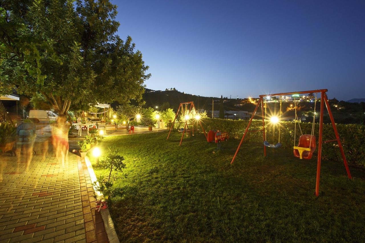 טולון Alonia Studios & Maisonettes מראה חיצוני תמונה
